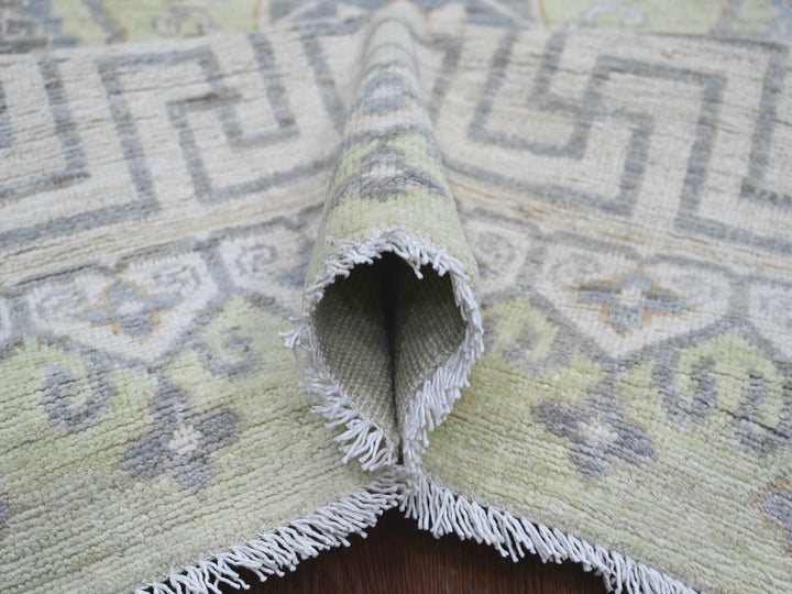 8'11" x 11'8" New Hand Knotted Green Wool Rectangle Oriental Rug - MOA10221882