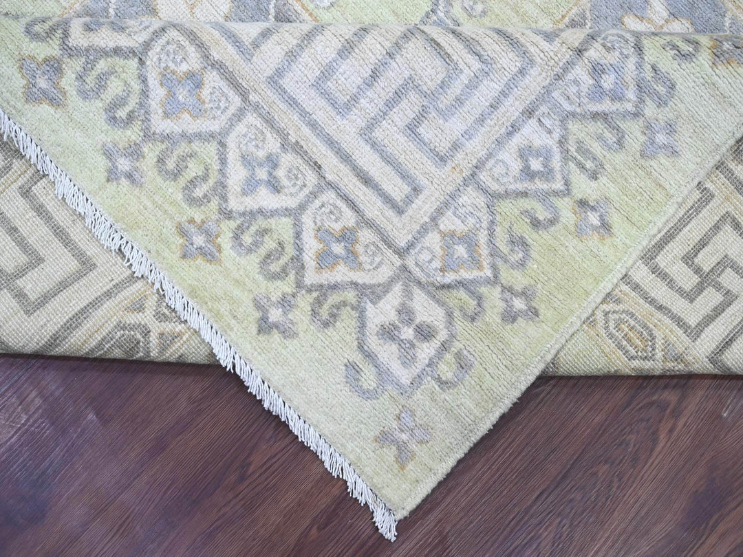 8'11" x 11'8" New Hand Knotted Green Wool Rectangle Oriental Rug - MOA10221882
