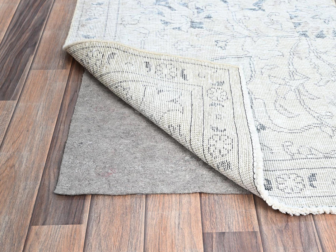 2'6" x 9'11" Vintage Hand Knotted Ivory Wool Runner Oriental Rug - MOA102223