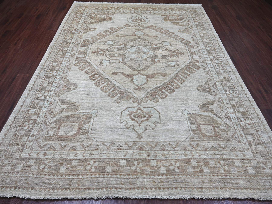7'10" x 9'10" New Hand Knotted Grey Wool Rectangle Oriental Rug - MOA10222438