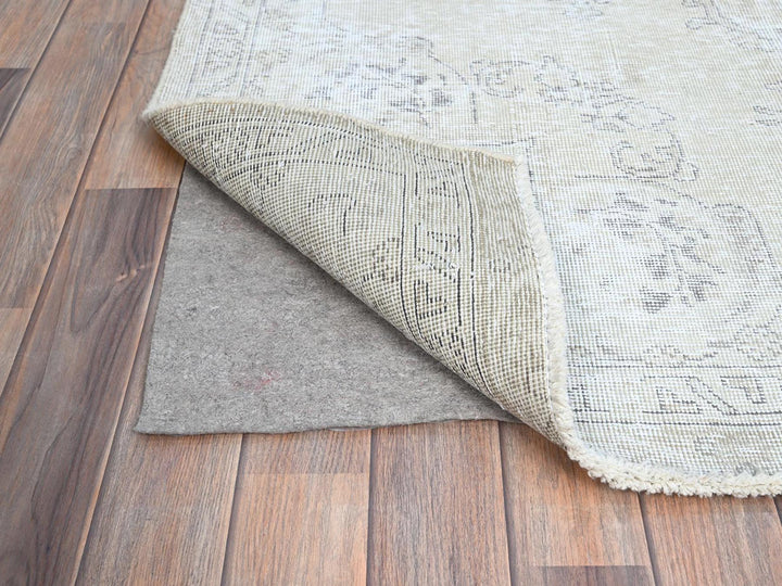 2'6" x 7'6" Vintage Hand Knotted Ivory Wool Runner Oriental Rug - MOA102224