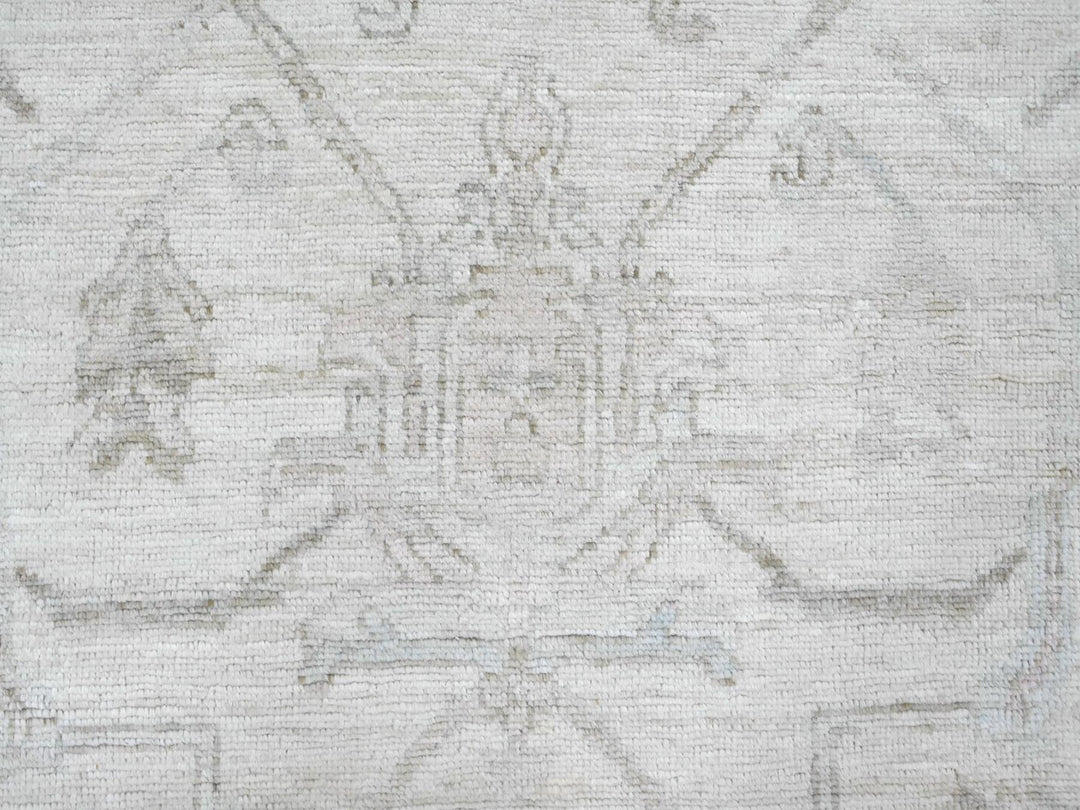 8'1" x 9'9" New Hand Knotted Ivory Wool Rectangle Oriental Rug - MOA10222639