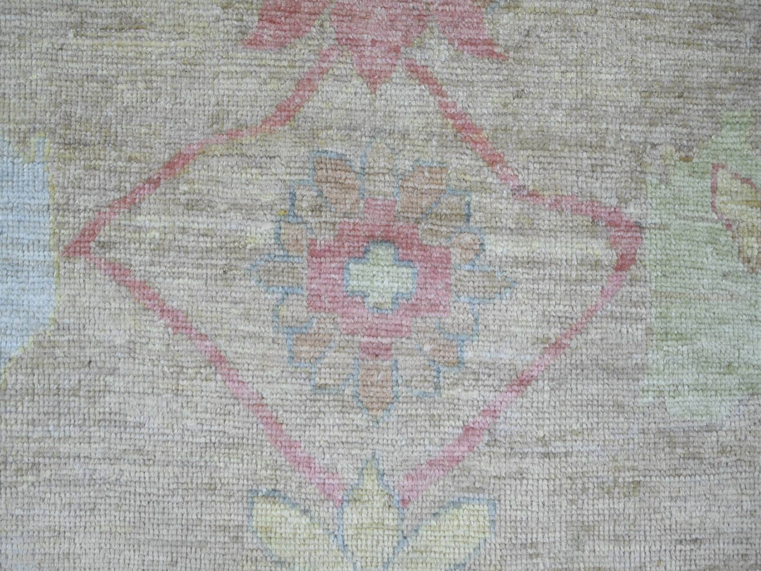 7'11" x 9'6" New Hand Knotted Green Wool Rectangle Oriental Rug - MOA10222681