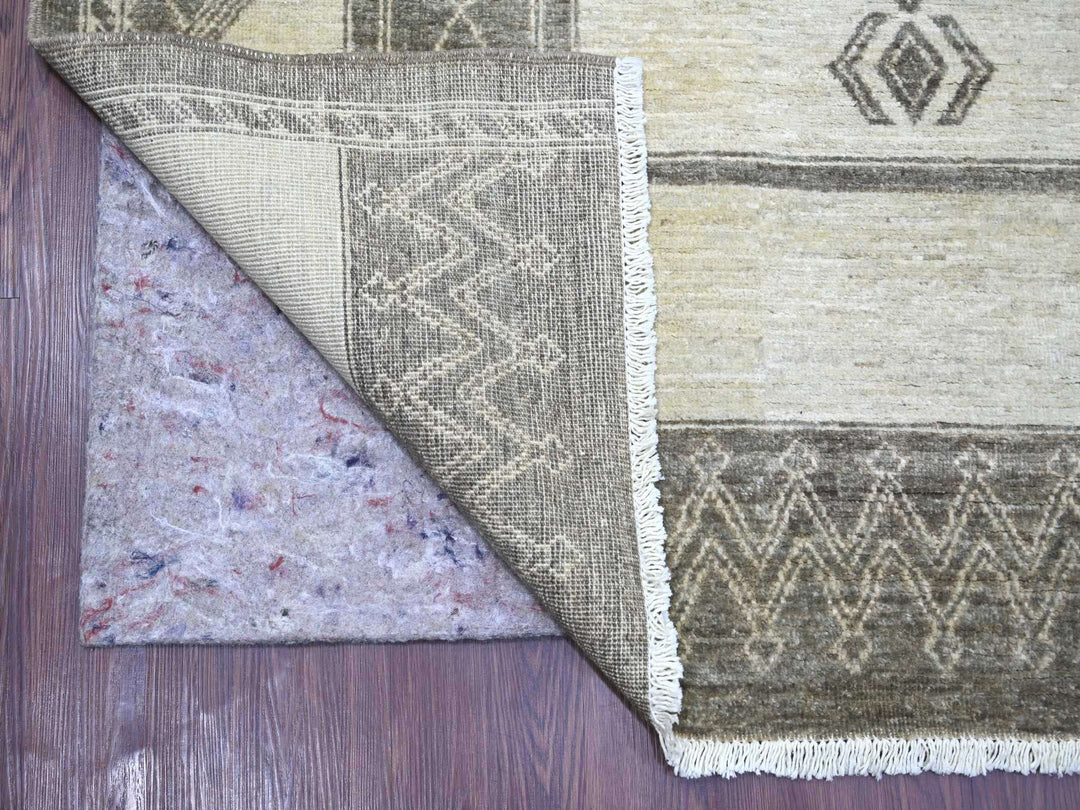 8'0" x 9'7" New Hand Knotted Ivory Wool Rectangle Oriental Rug - MOA10222695