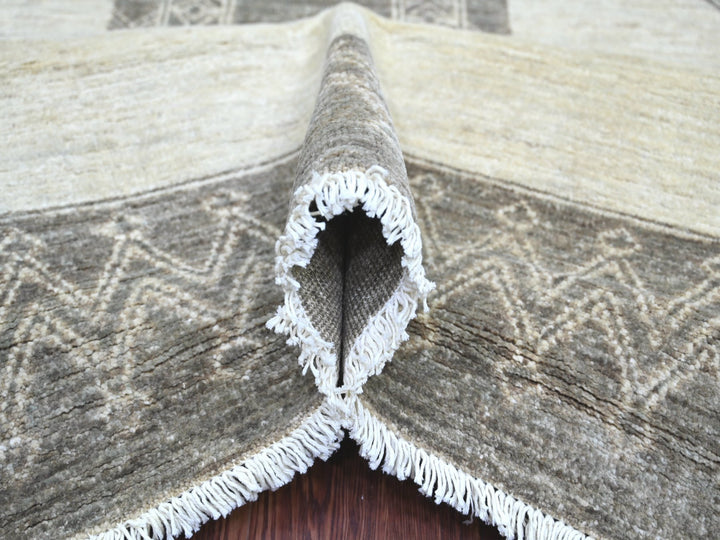8'0" x 9'7" New Hand Knotted Ivory Wool Rectangle Oriental Rug - MOA10222695