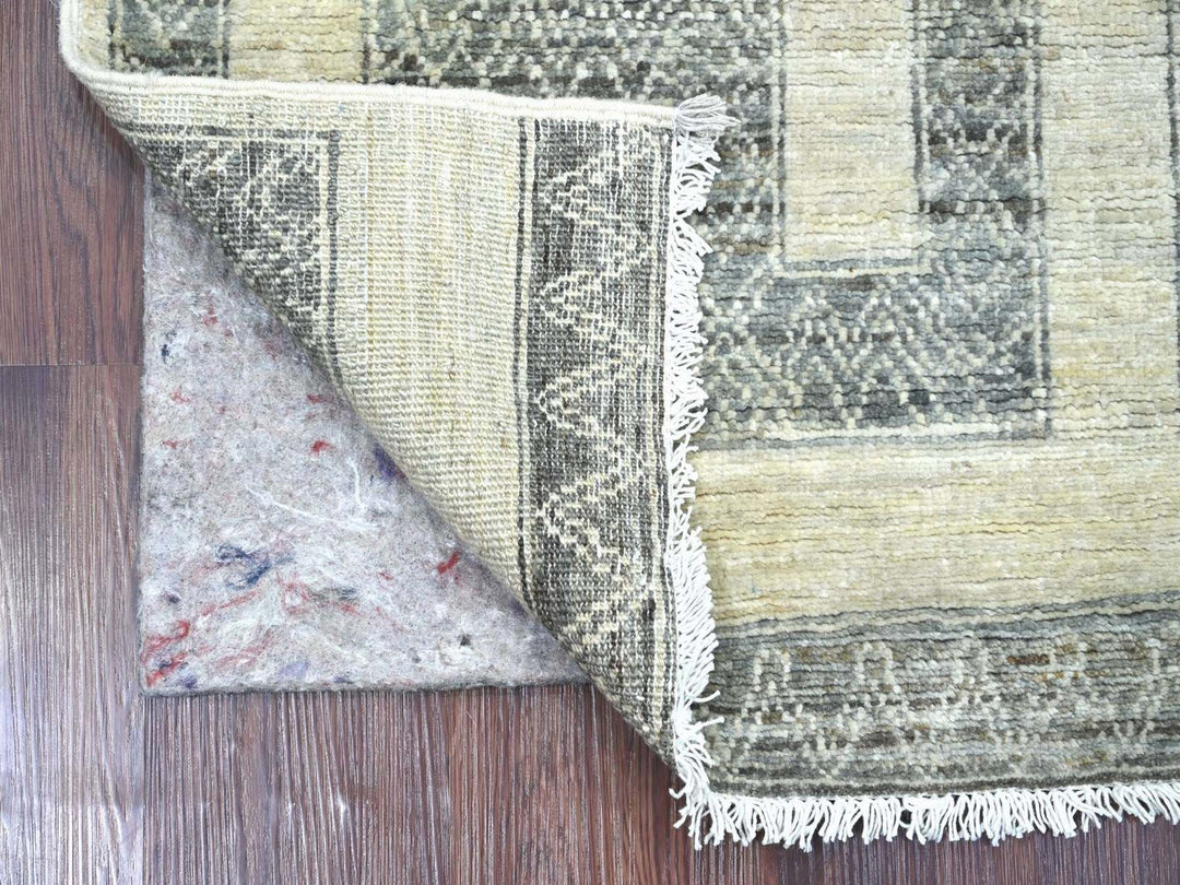 2'2" x 3'0" New Hand Knotted Ivory Wool Rectangle Oriental Rug - MOA10222812