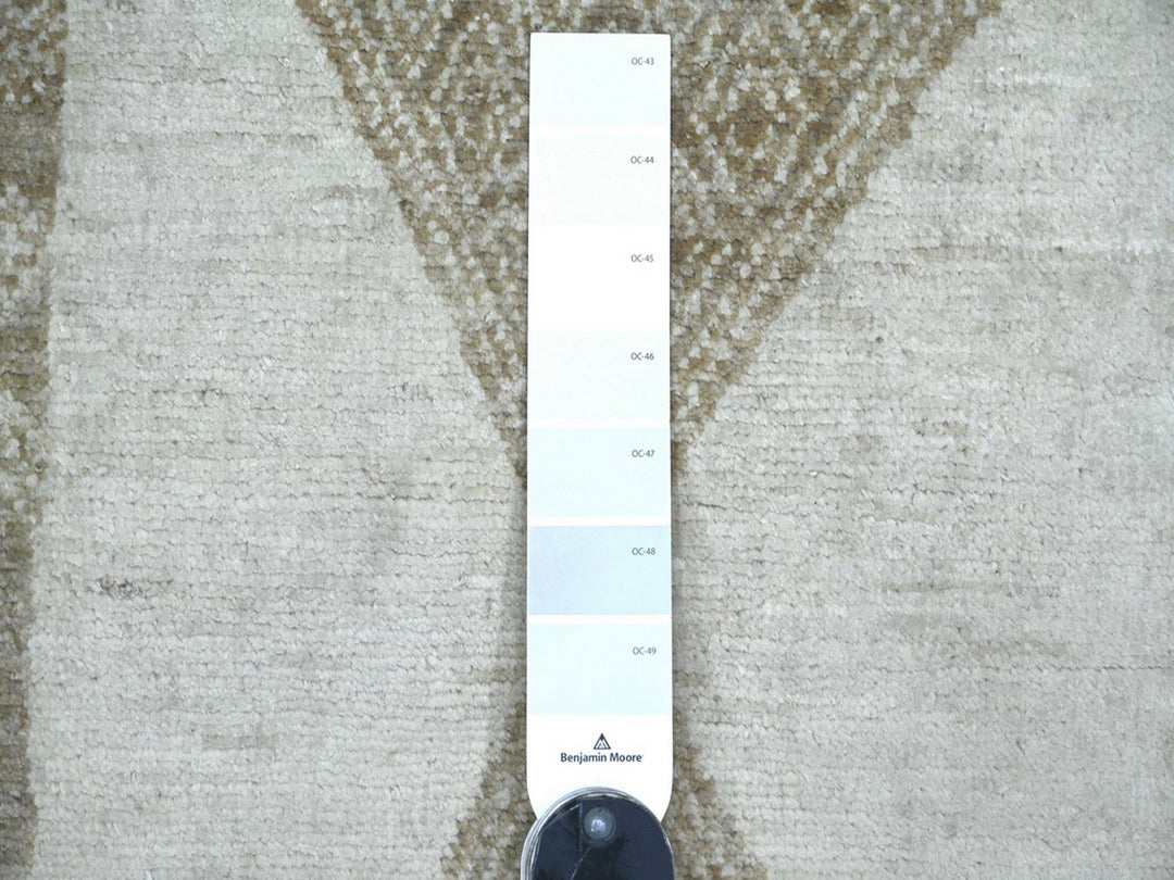 5'10" x 8'9" New Hand Knotted Ivory Wool Rectangle Oriental Rug - MOA10222814
