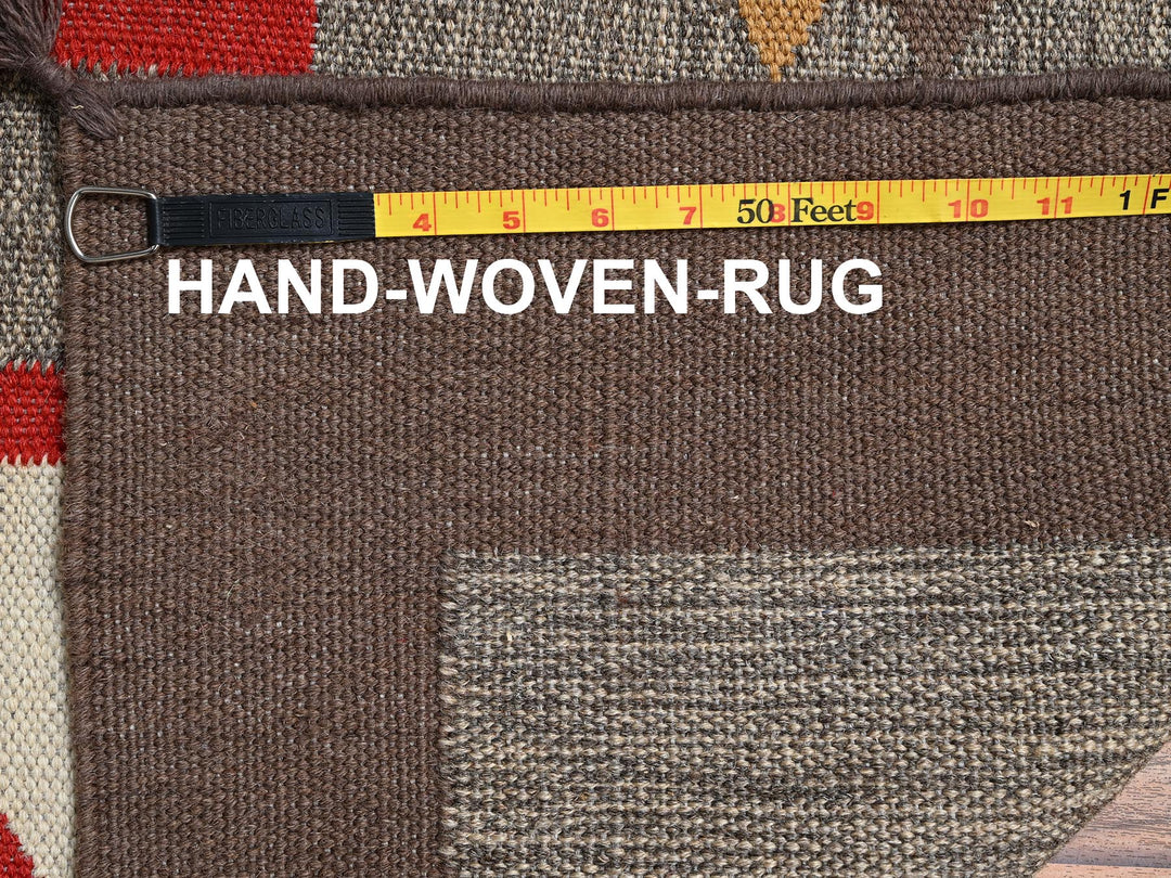 5'1" x 6'11" New Hand Woven Grey Wool Rectangle Oriental Rug - MOA1022292