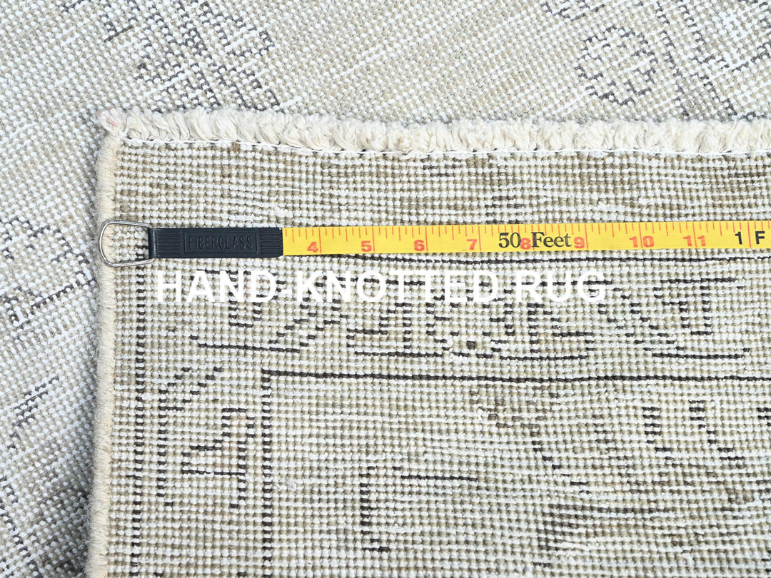 2'5" x 7'6" Vintage Hand Knotted Ivory Wool Runner Oriental Rug - MOA102230