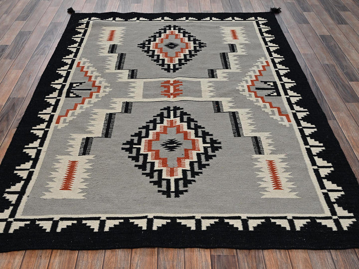 5'4" x 6'10" New Hand Woven Grey Wool Rectangle Oriental Rug - MOA1022328