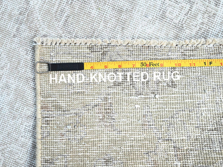 3'9" x 6'1" Vintage Hand Knotted Ivory Wool Rectangle Oriental Rug - MOA102236