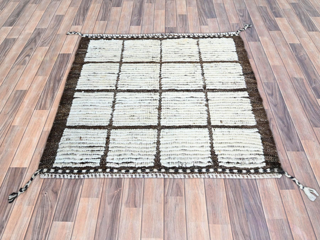 1'8" x 2'0" New Hand Knotted Ivory Wool Square Oriental Rug - MOA102247