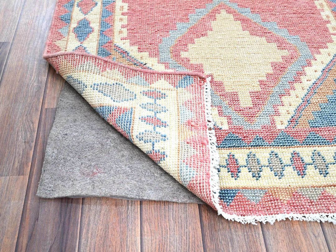 2'9" x 4'9" New Hand Knotted Pink Wool Rectangle Oriental Rug - MOA102249