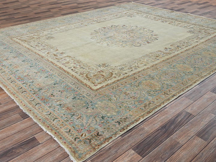 9'3" x 11'9" Vintage Hand Knotted Ivory Wool Rectangle Oriental Rug - MOA1022535