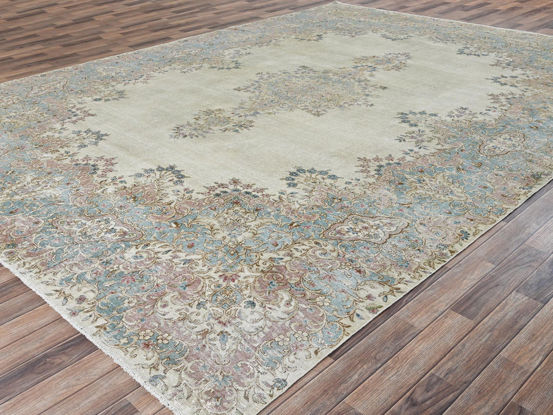9'11" x 13'9" Vintage Hand Knotted Ivory Wool Rectangle Oriental Rug - MOA1022540