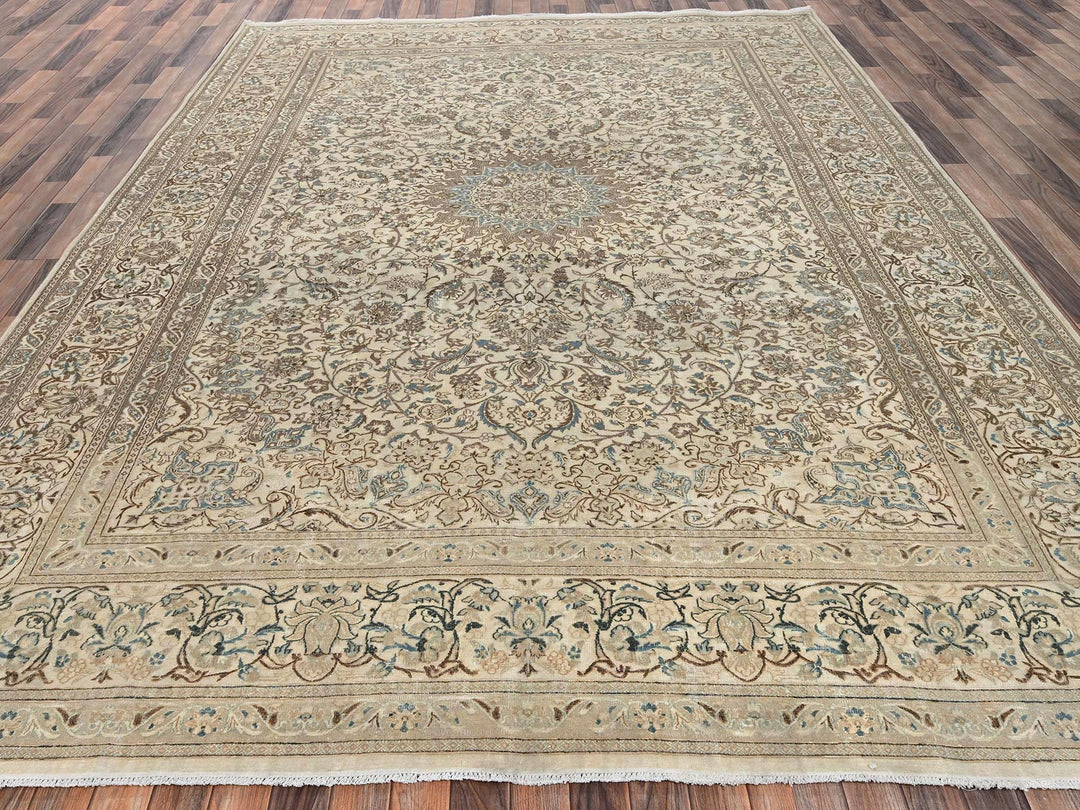 9'7" x 13'3" Vintage Hand Knotted Ivory Wool & Silk Rectangle Oriental Rug - MOA1022556