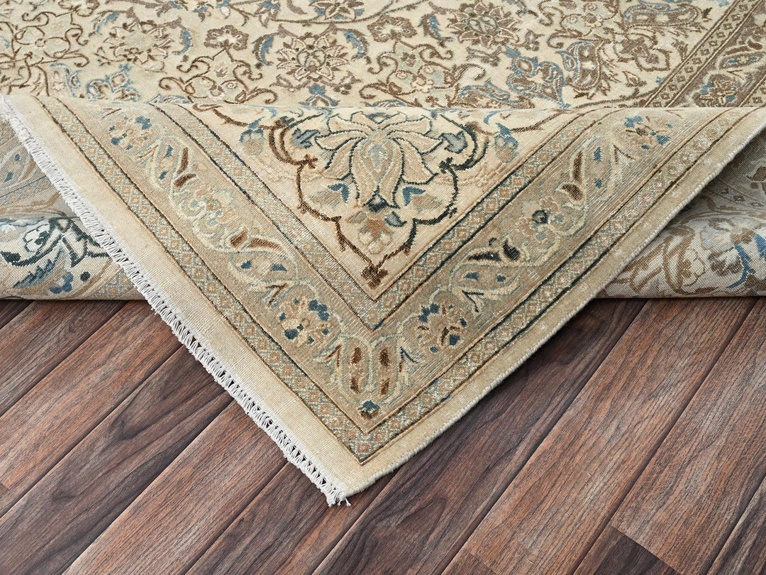 9'7" x 13'3" Vintage Hand Knotted Ivory Wool & Silk Rectangle Oriental Rug - MOA1022556