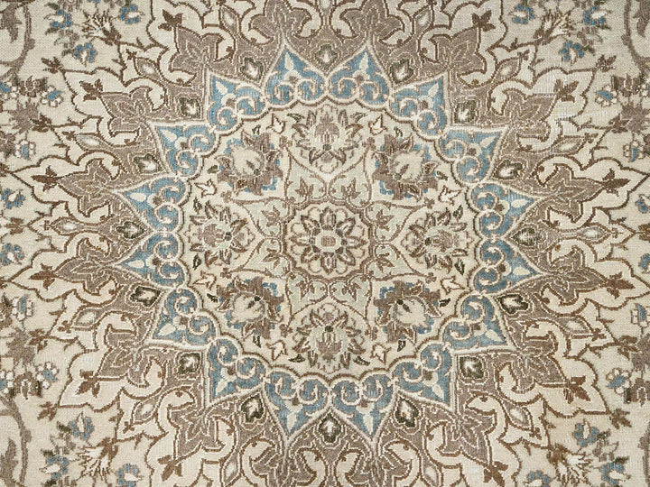 9'7" x 13'3" Vintage Hand Knotted Ivory Wool & Silk Rectangle Oriental Rug - MOA1022556