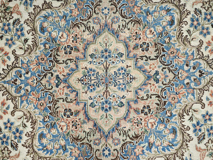 10'2" x 15'10" Vintage Hand Knotted Ivory Wool Rectangle Oriental Rug - MOA1022557