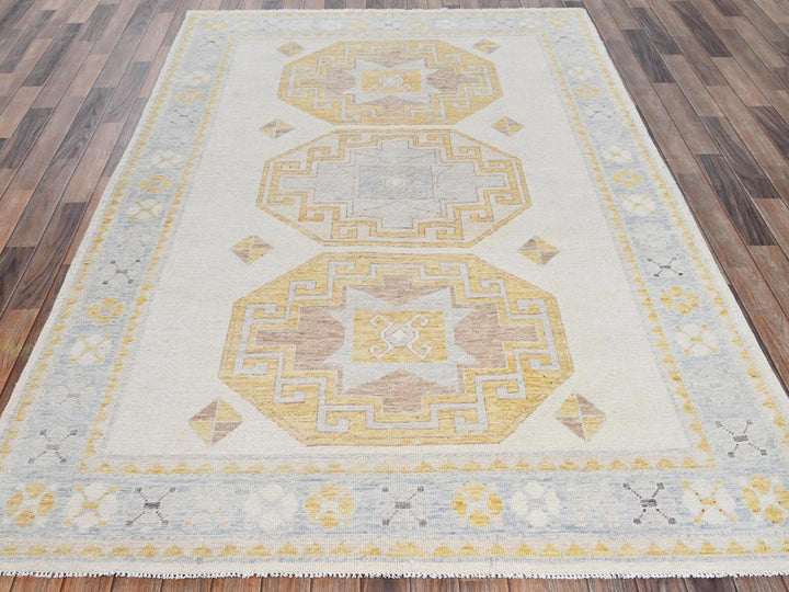 6'0" x 8'11" New Hand Knotted Ivory Wool Rectangle Oriental Rug - MOA1022682