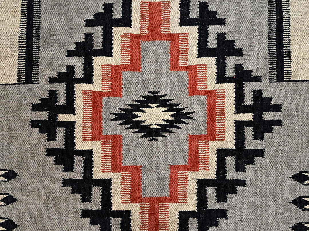 8'0" x 9'11" New Hand Woven Grey Wool Rectangle Oriental Rug - MOA1022691