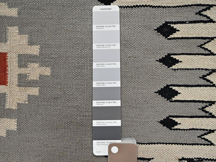 8'0" x 9'11" New Hand Woven Grey Wool Rectangle Oriental Rug - MOA1022691