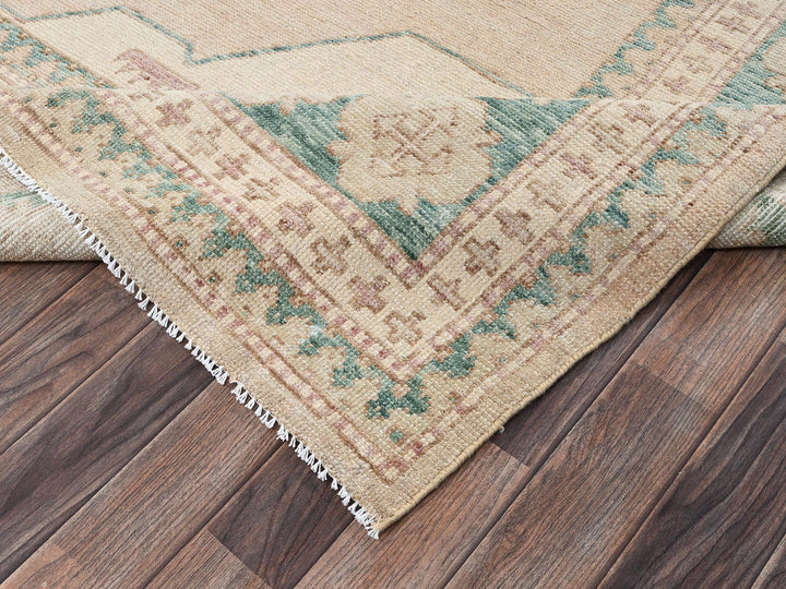 7'9" x 9'11" New Hand Knotted Brown Wool Rectangle Oriental Rug - MOA1022712
