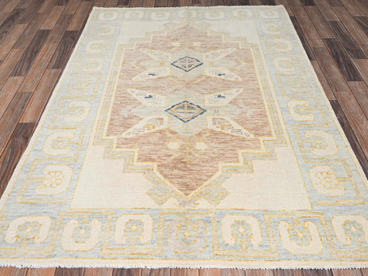 4'9" x 6'9" New Hand Knotted Brown Wool Rectangle Oriental Rug - MOA1022713