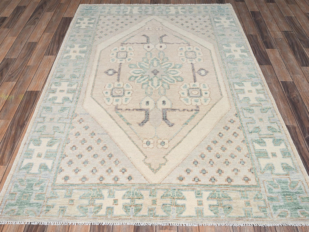 4'11" x 6'10" New Hand Knotted Brown Wool Rectangle Oriental Rug - MOA1022716