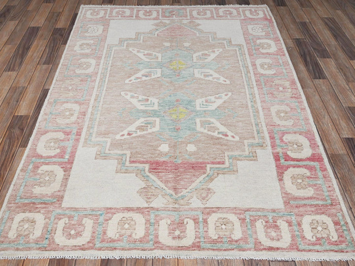 4'10" x 7'0" New Hand Knotted Brown Wool Rectangle Oriental Rug - MOA1022721