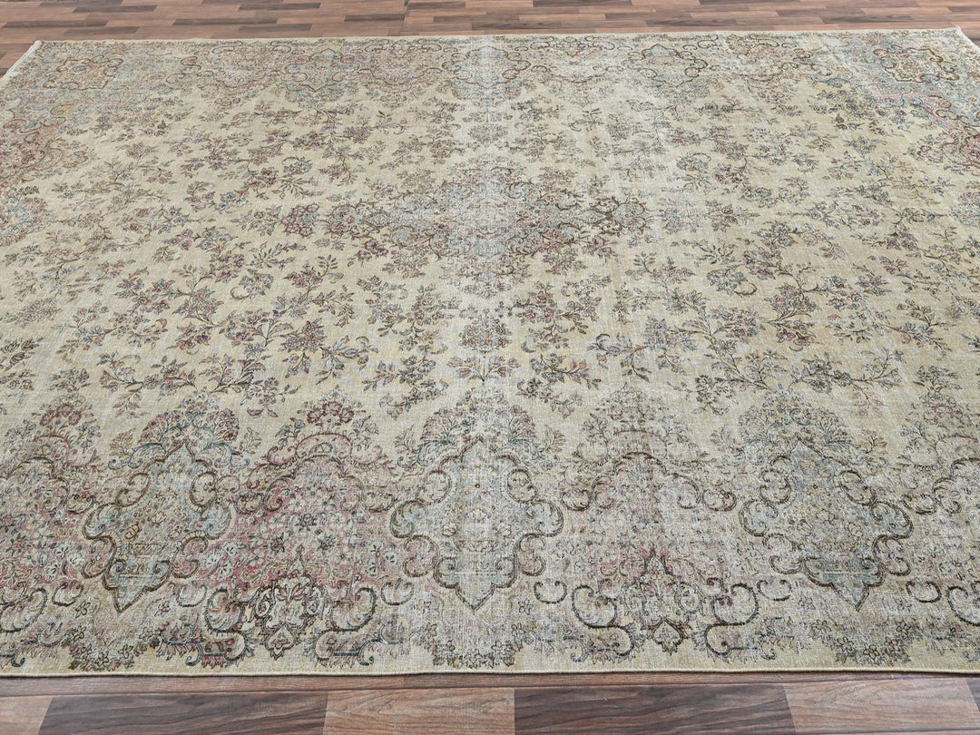 10'6" x 16'4" Vintage Hand Knotted Ivory Wool Rectangle Oriental Rug - MOA1022737