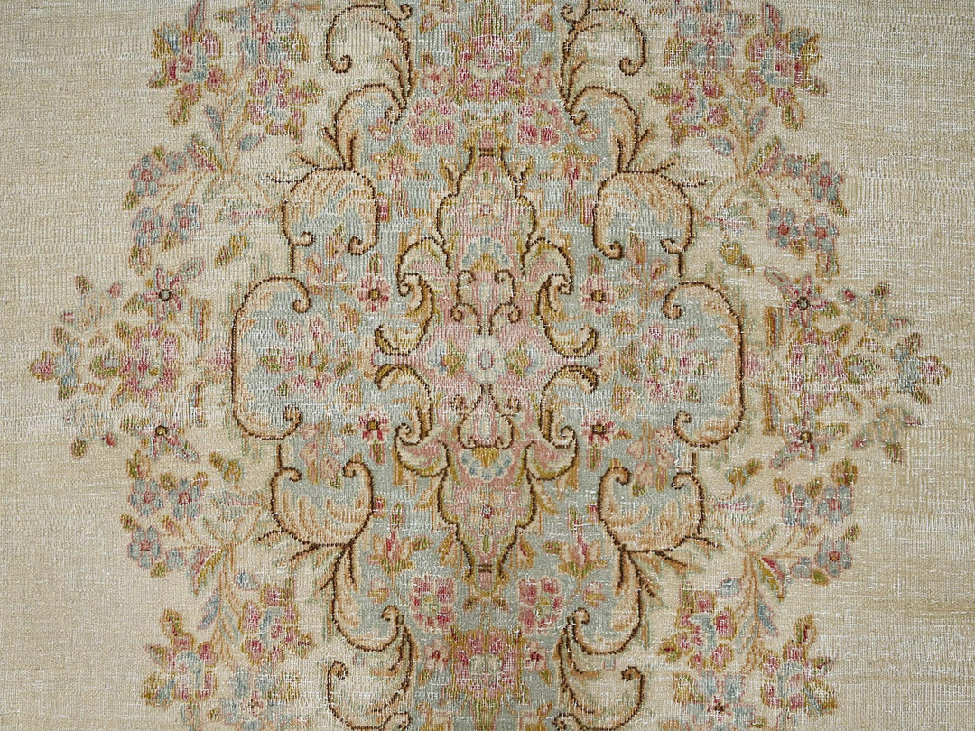 8'9" x 12'1" Vintage Hand Knotted Ivory Wool Rectangle Oriental Rug - MOA1022739