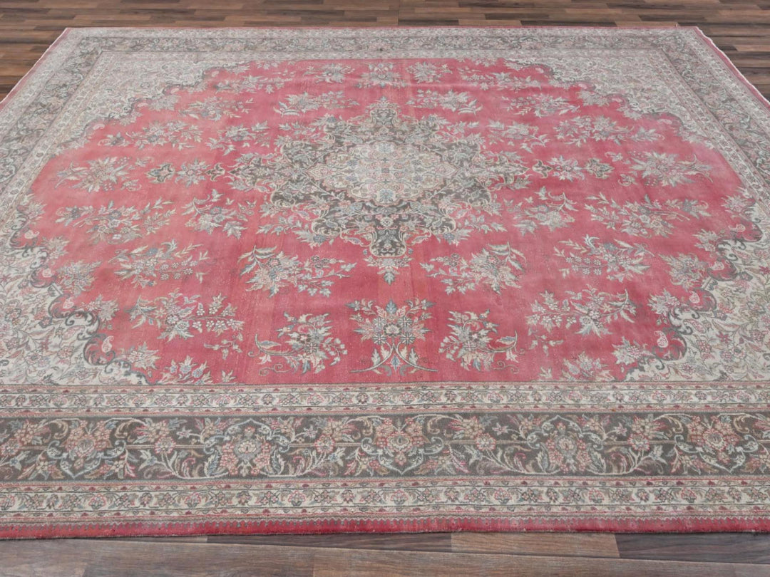 9'11" x 12'7" Vintage Hand Knotted Pink Wool Rectangle Oriental Rug - MOA1022752