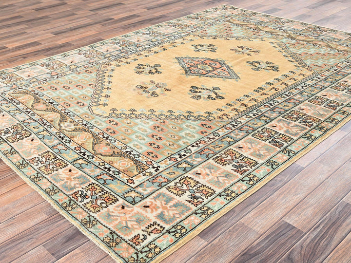 6'1" x 8'8" Vintage Hand Knotted Beige Wool Rectangle Oriental Rug - MOA1022757