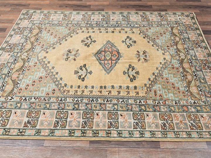 6'1" x 8'8" Vintage Hand Knotted Beige Wool Rectangle Oriental Rug - MOA1022757