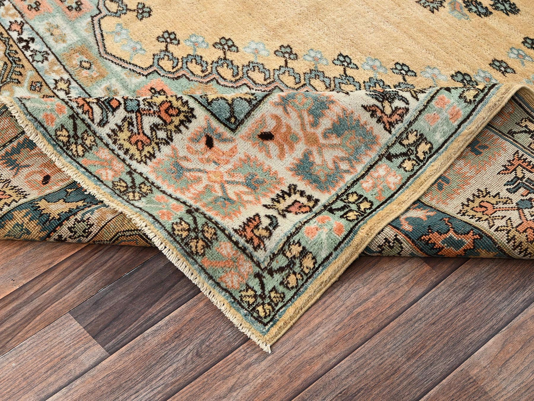 6'1" x 8'8" Vintage Hand Knotted Beige Wool Rectangle Oriental Rug - MOA1022757