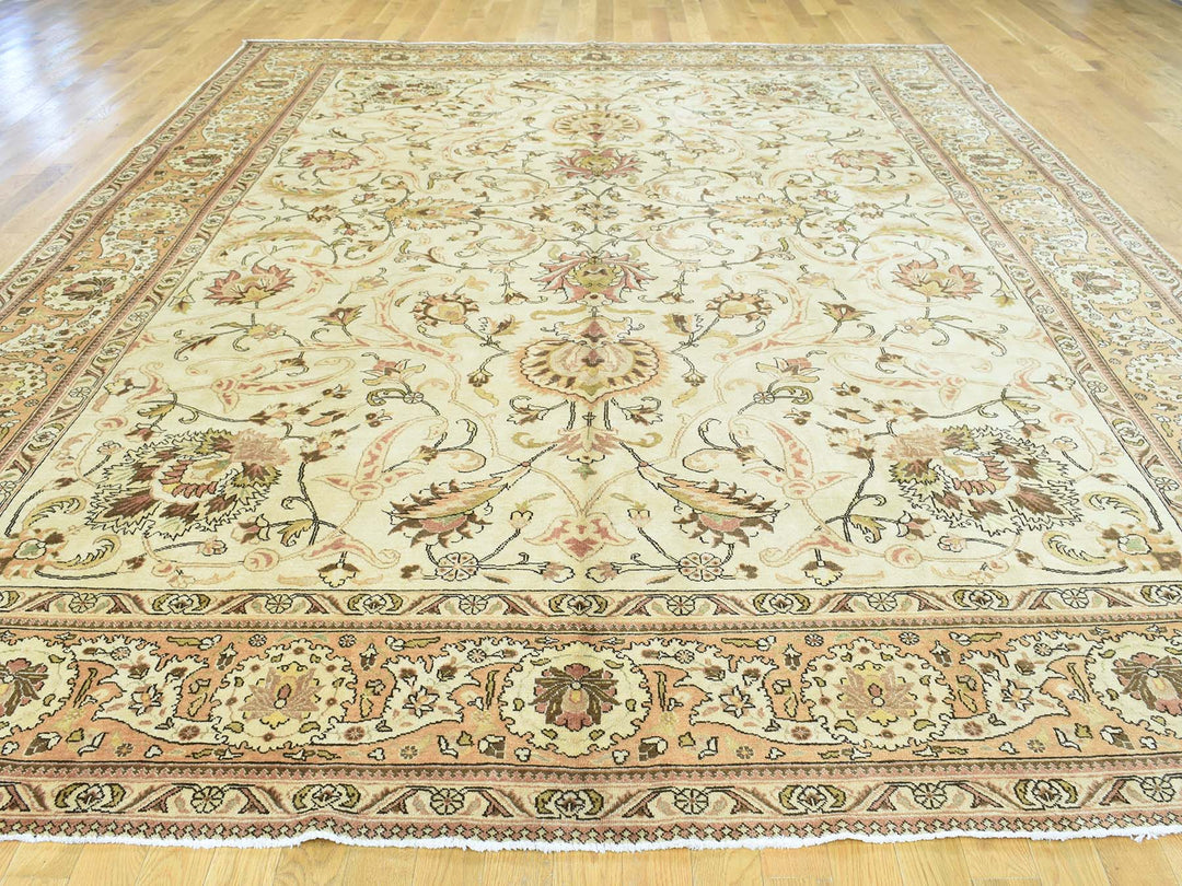9'8" x 12'10" Vintage Hand Knotted Ivory Wool Rectangle Oriental Rug - MOA10232137
