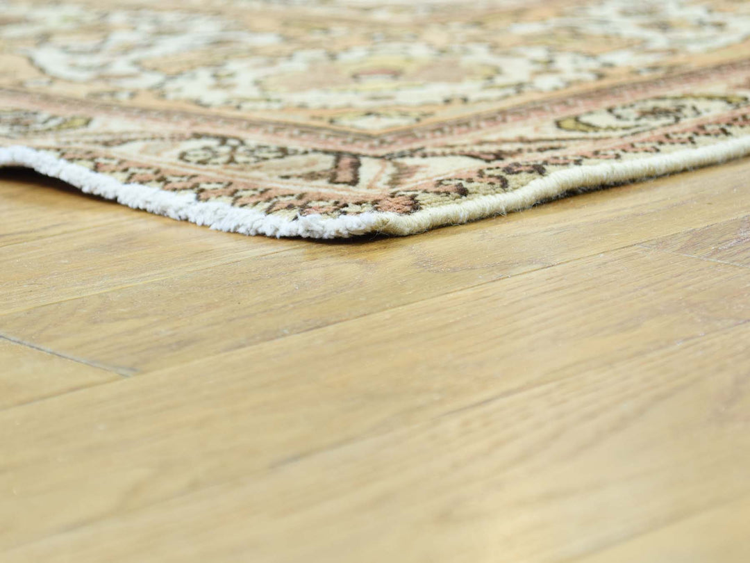 9'8" x 12'10" Vintage Hand Knotted Ivory Wool Rectangle Oriental Rug - MOA10232137