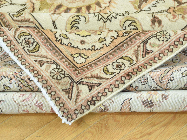 9'8" x 12'10" Vintage Hand Knotted Ivory Wool Rectangle Oriental Rug - MOA10232137