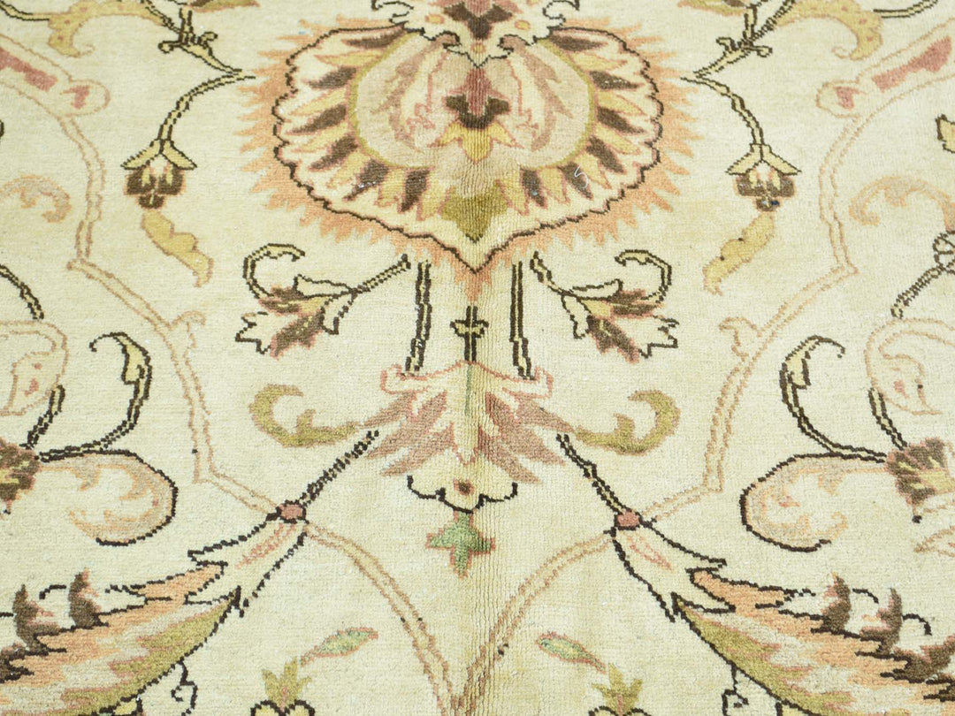 9'8" x 12'10" Vintage Hand Knotted Ivory Wool Rectangle Oriental Rug - MOA10232137