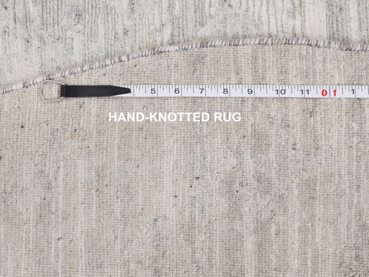 6'0" x 6'0" New Hand Knotted Grey Wool Round Oriental Rug - MOA10258238