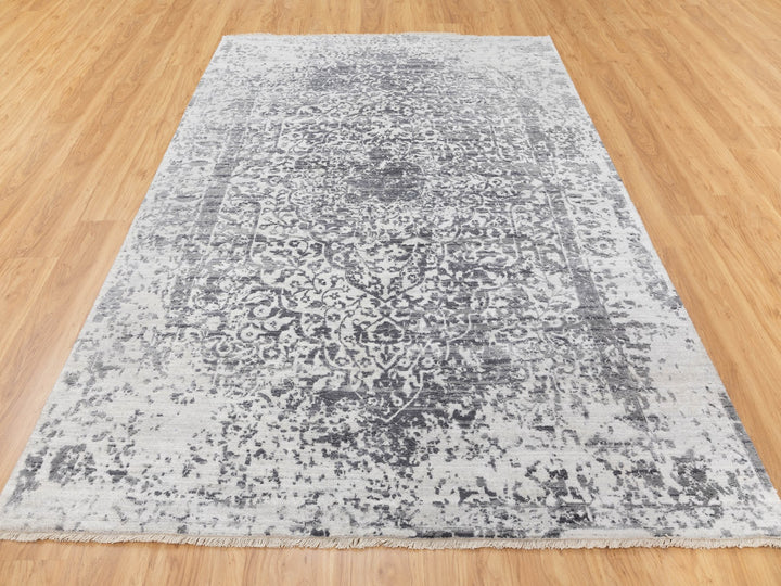 6'0" x 9'2" New Hand Knotted Grey Wool & Pure Silk Rectangle Oriental Rug - MOA10258423