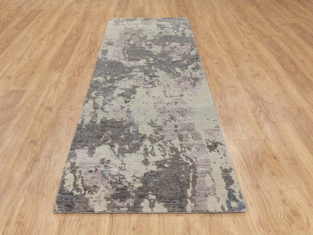 2'8" x 10'0" New Hand Knotted Grey Wool & Silk Runner Oriental Rug - MOA10258448