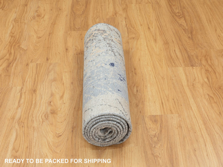 2'9" x 9'8" New Hand Knotted Grey Wool & Silk Runner Oriental Rug - MOA10258455