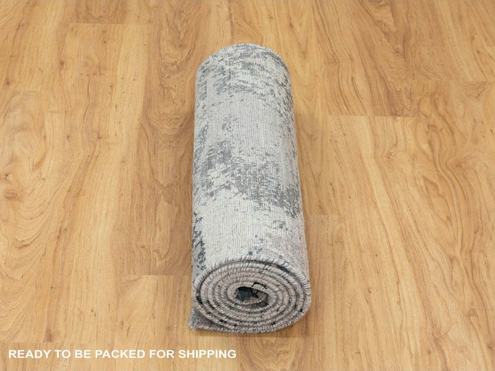 2'8" x 7'8" New Hand Knotted Grey Wool & Silk Runner Oriental Rug - MOA10258458