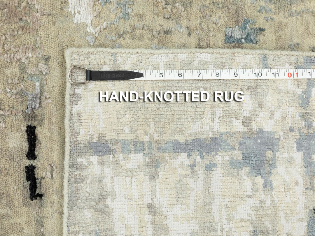 2'6" x 7'9" New Hand Knotted Grey Wool & Silk Runner Oriental Rug - MOA10258490