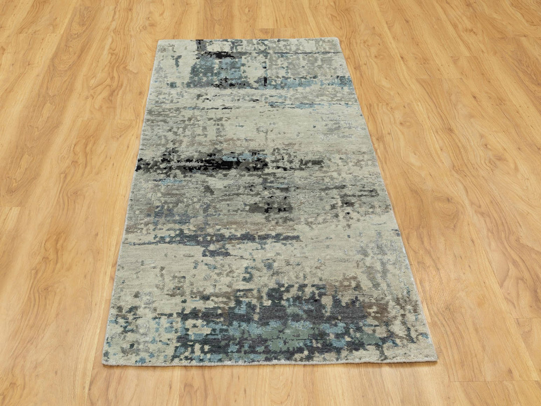 2'6" x 5'10" New Hand Knotted Grey Wool & Silk Runner Oriental Rug - MOA10258491