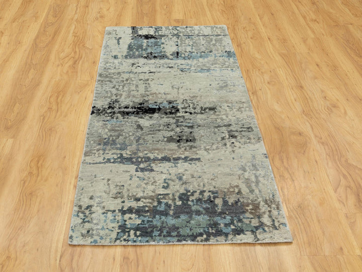 2'6" x 5'10" New Hand Knotted Grey Wool & Silk Runner Oriental Rug - MOA10258491