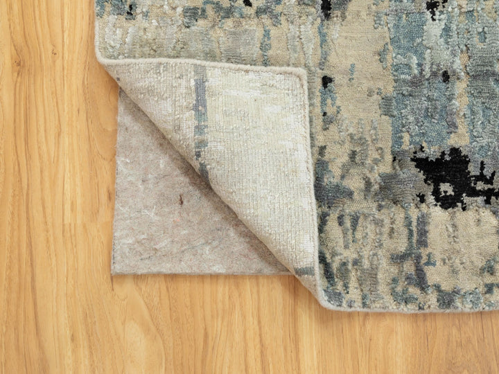 2'6" x 5'10" New Hand Knotted Grey Wool & Silk Runner Oriental Rug - MOA10258491