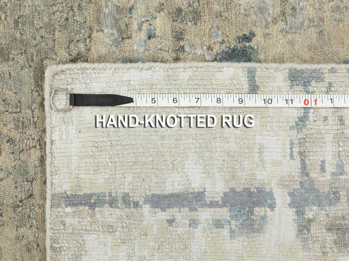2'6" x 5'10" New Hand Knotted Grey Wool & Silk Runner Oriental Rug - MOA10258491